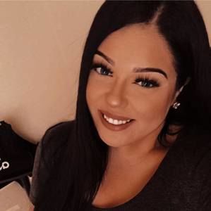 Meet your Posher, Roxy